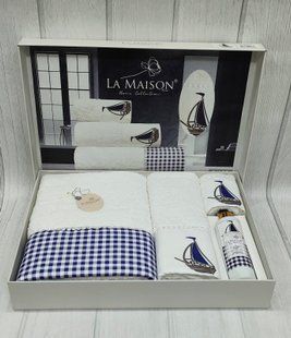 Подарочный набор полотенец с духами La Maison Beli